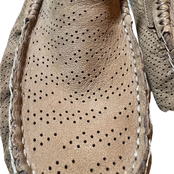 UGG Henrick Tan Men’s Suede Perforated Treadlite Loafer Driving Shoes Size 8 - Picture 5 of 11